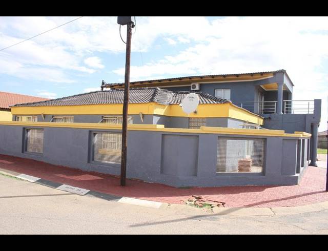 2 BEDROOM HOUSE FOR SALE IN DOBSONVILLE